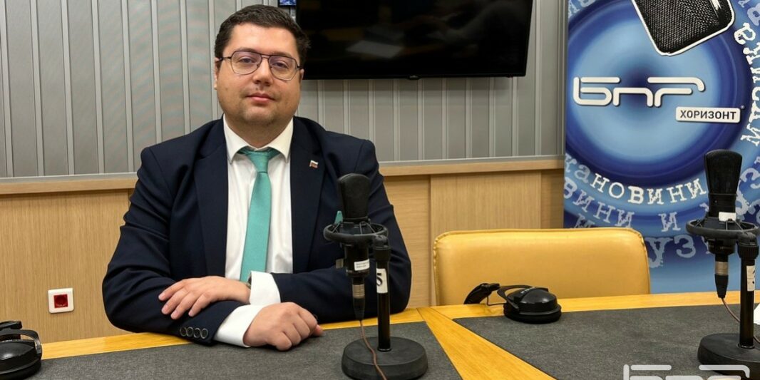 35a9a143cb160bdb5f9a07007b42e614